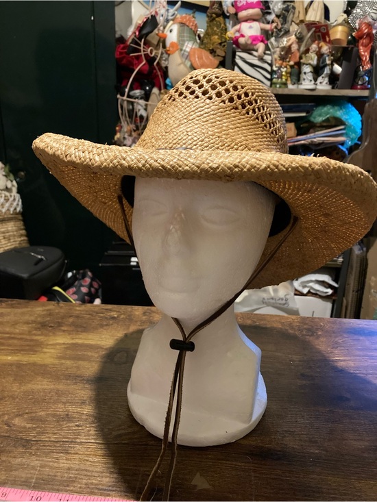 Shady Brady Accessories - Vintage Shady Brady Dallas straw cowboy hat
